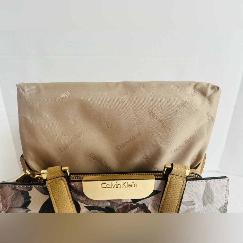Calvin Klein Lola Small Crossbody - Picture 16 of 16